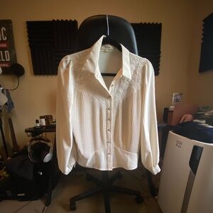 Vintage style, white/cream button down blouse